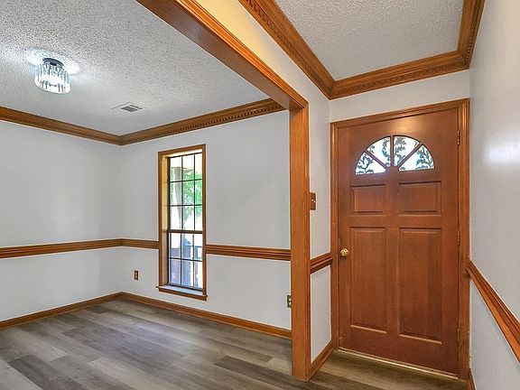 4th image of 3428 Kenbridge Dr