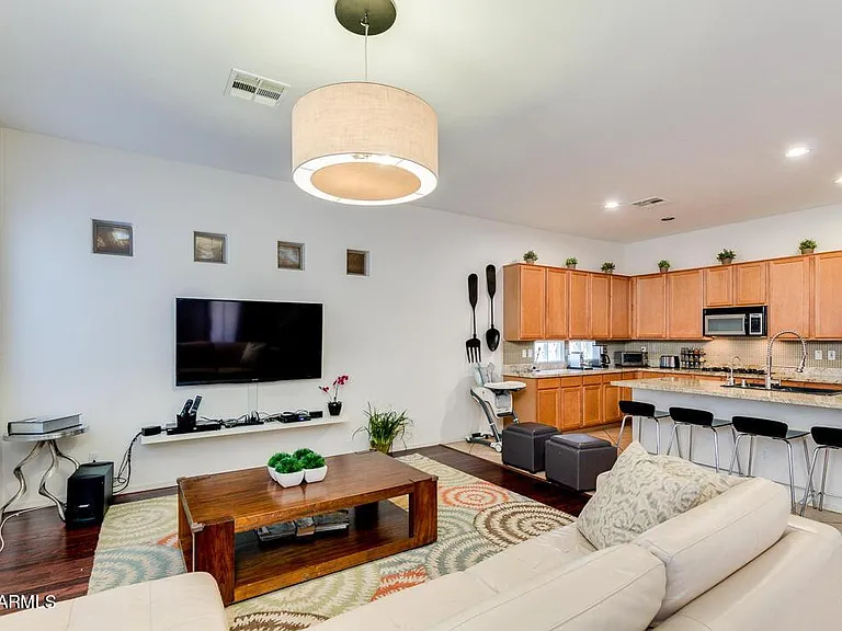 2037 W Periwinkle Way — Photo 14