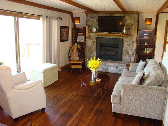 5th image of 2655 Shady Branch Cir