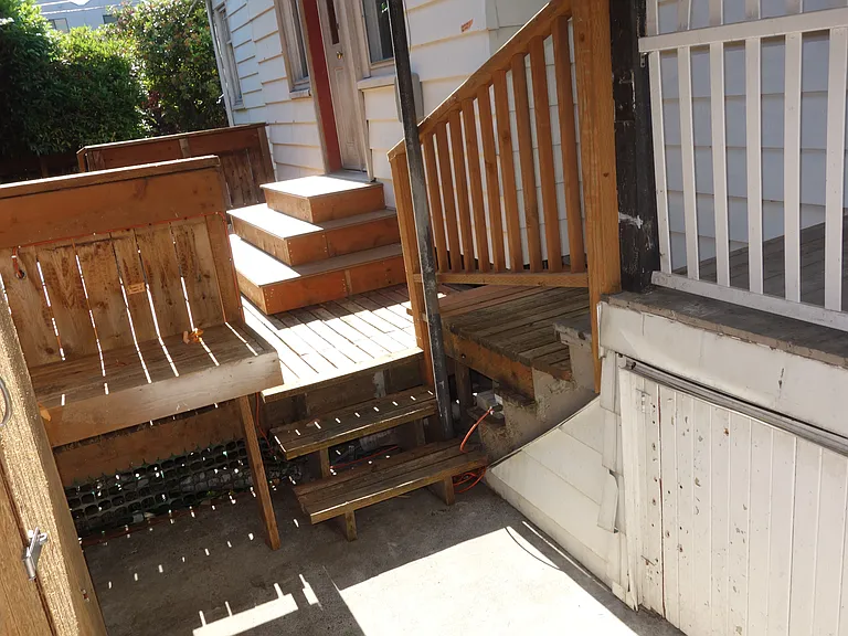 2312 Minor Ave E #A — Photo 32