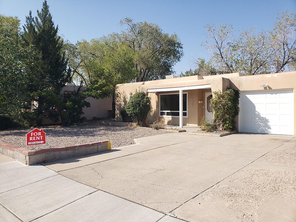 1st image of 1113 Summit Dr NE