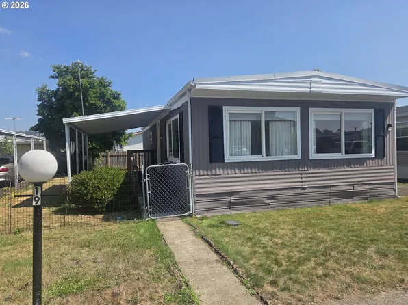 2902 E 2nd St Unit 19, Newberg, OR 97132
