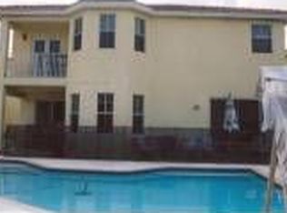 13043 NW 8th Ter, Miami, FL 33182