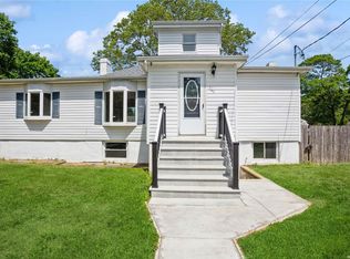 149 Daisy Dr, Mastic Beach, NY 11951