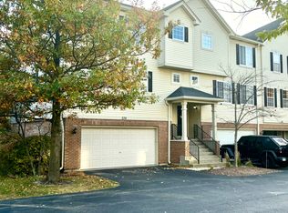 270 Timber Trails Blvd, Gilberts, IL 60136