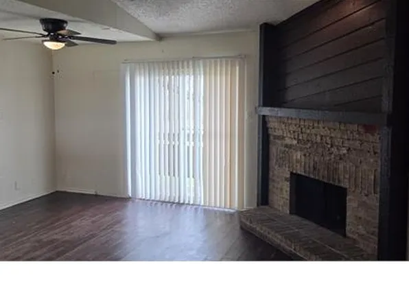 5313 Greenshaven Dr, Fort Worth, TX