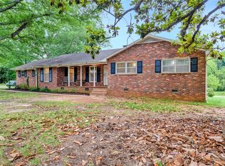 502 Watkins Dr, Pendleton, SC 29670