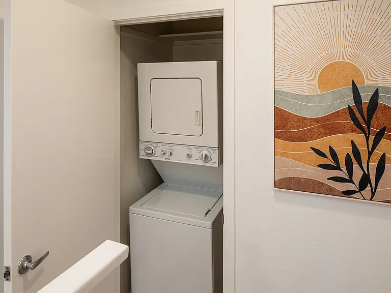 Solano Apartments — Photo 71