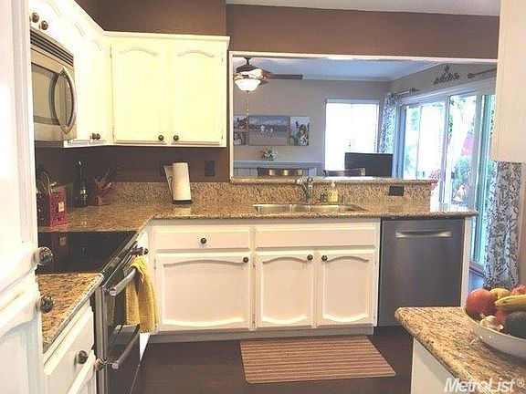 5th image of 9307 Grassy Knoll Way