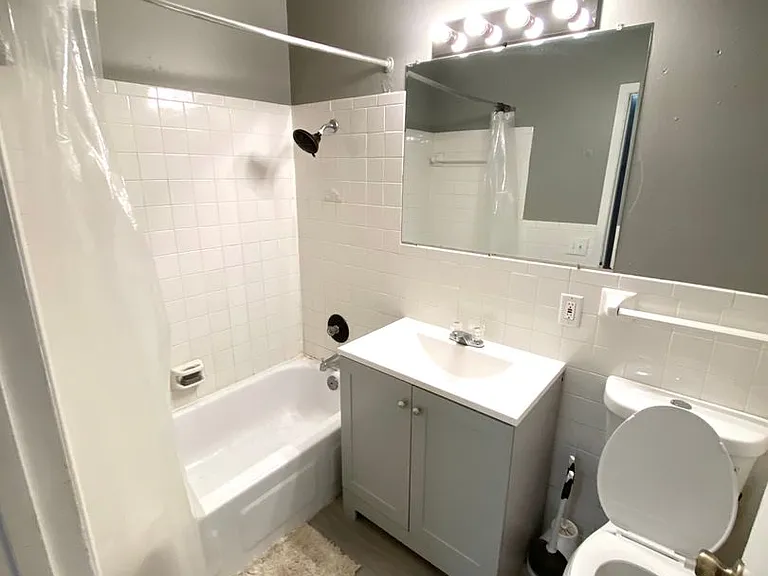 2525 Harriet — Photo 22