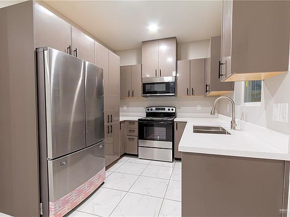 2nd image of 3502 S Urbahn Ave