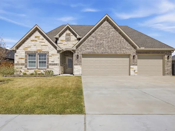 215 Trevor Ln, Greenville, TX 75402