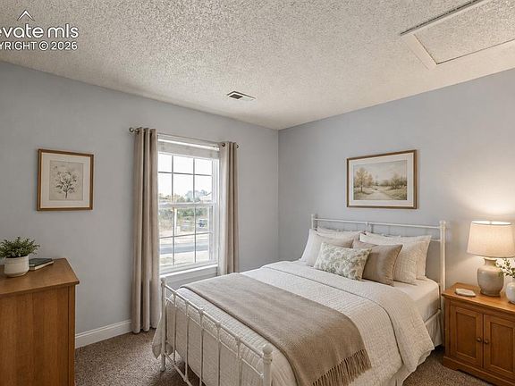 3rd image of 6608 Bobtail Dr