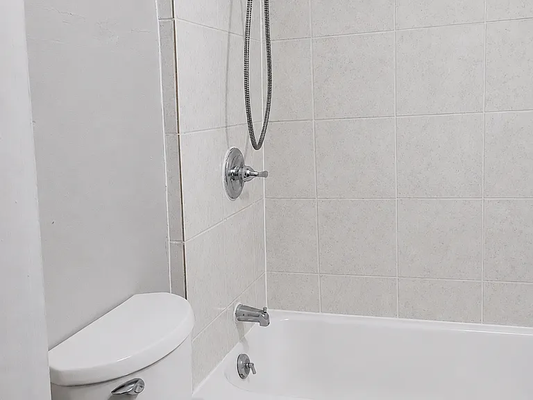 114 Messer St #4 — Photo 12