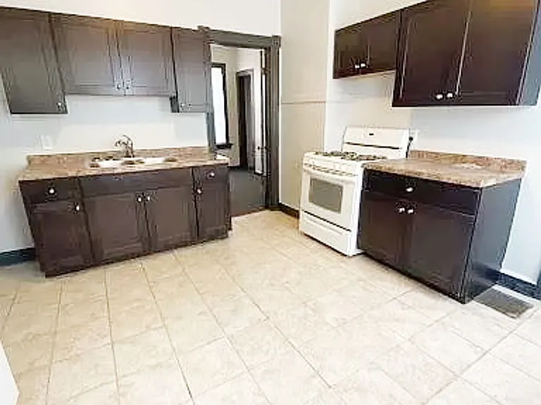 2407 N Frederick Ave — Photo 6