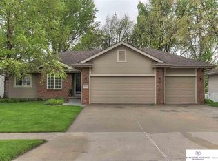 20221 Blake Dr, Gretna, NE 68028