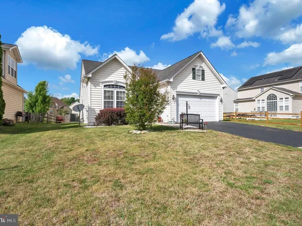 6117 McCarthy Dr, King George, VA 22485