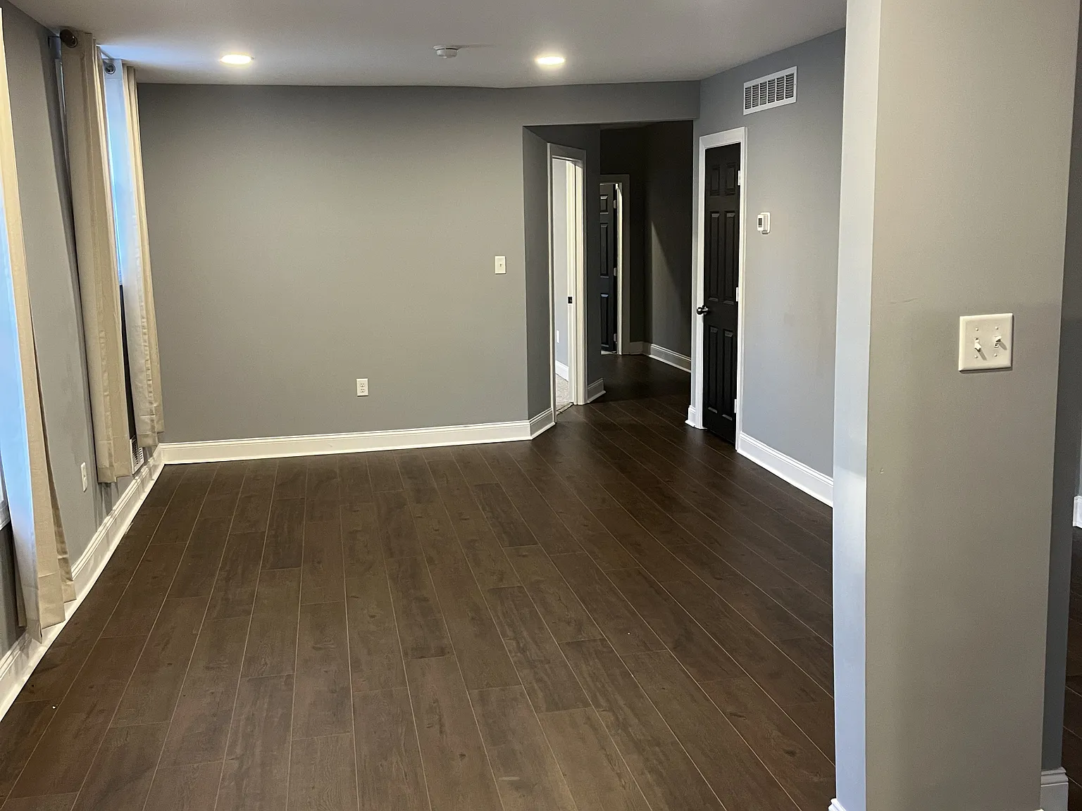 2 bed, 800 sqft, $1,800 — Photo 2