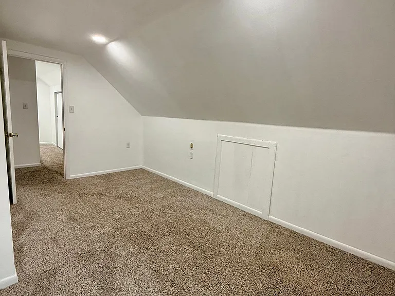 119 E Church St — Photo 18