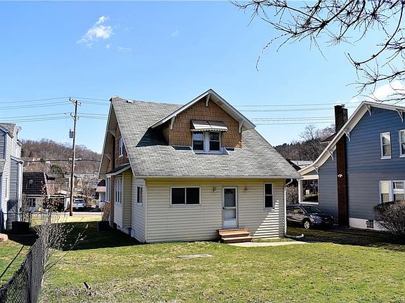 4th image of 1140 Lincoln Way