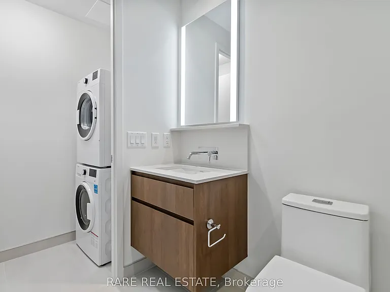 322 Dupont St #305 — Photo 15
