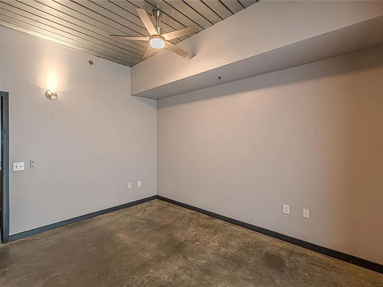 620 Glen Iris Dr NE #501 — Photo 38