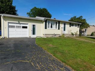 79 Sheppard Dr, Warwick, RI 02886