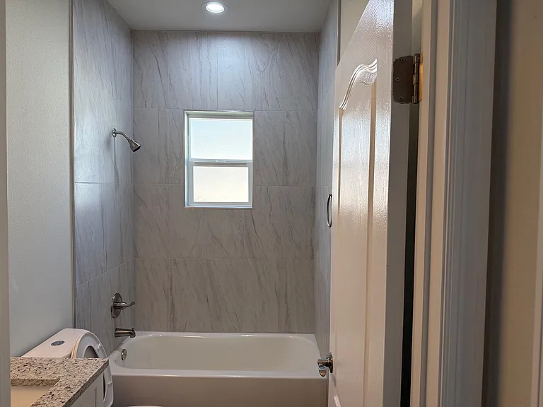 9 Ullemay Ct #B — Photo 15