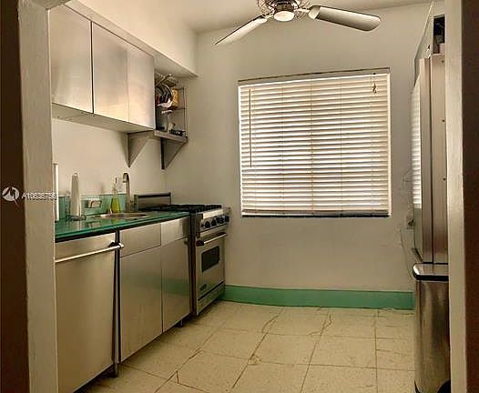 3rd image of 1610 Pennsylvania Ave APT 4