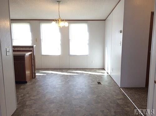 5th image of 751 Meadow Road