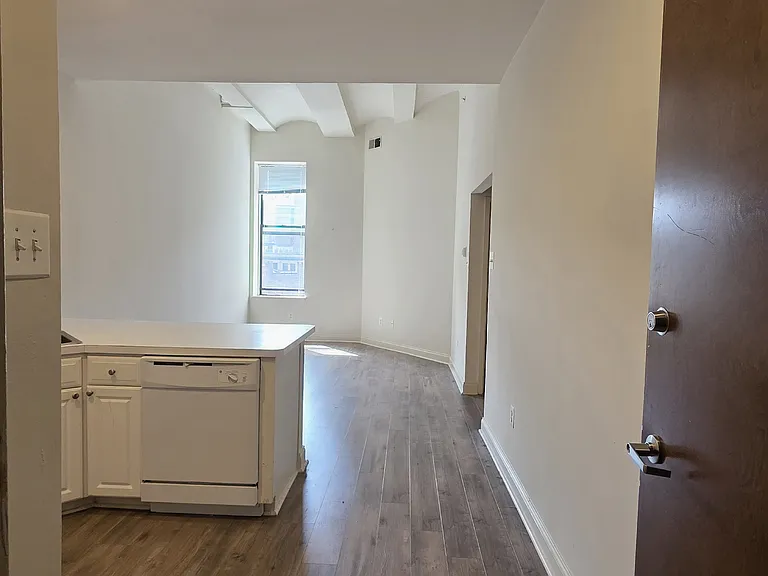 701-3 Sansom St #502 — Photo 2