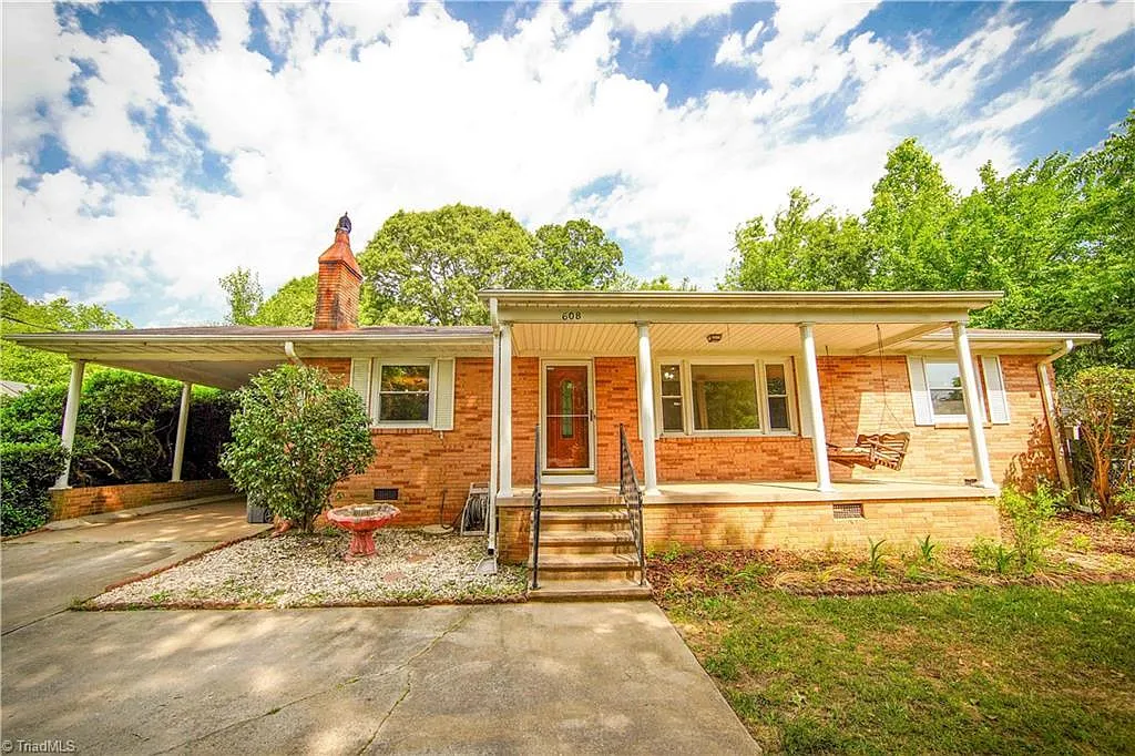 Building Photo - 608 S Williamson Ave