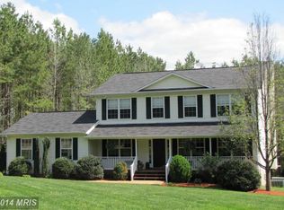 5117 Gold Crest Dr, Sumerduck, VA 22742