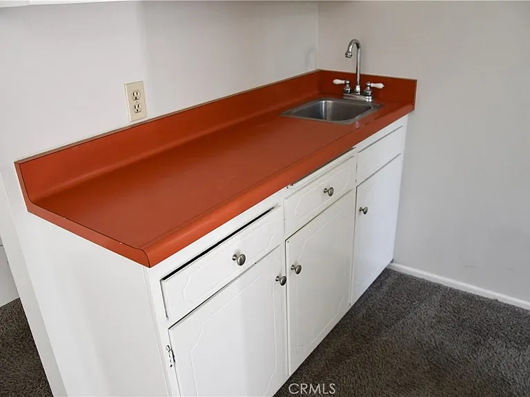 522 E Collins Ave — Photo 35