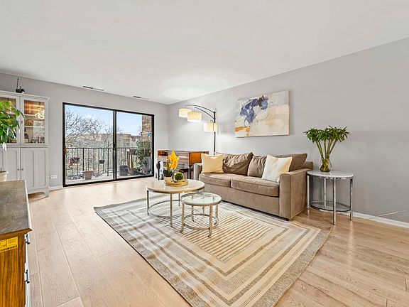 5th image of 2150 Valencia Dr APT 314A