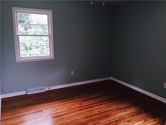 4th image of 5643 Georgia Ave