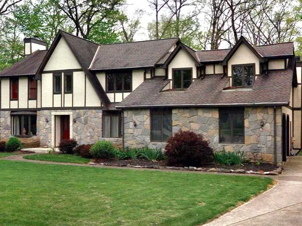 5140 Sharps Ct, Westerville, OH 43081