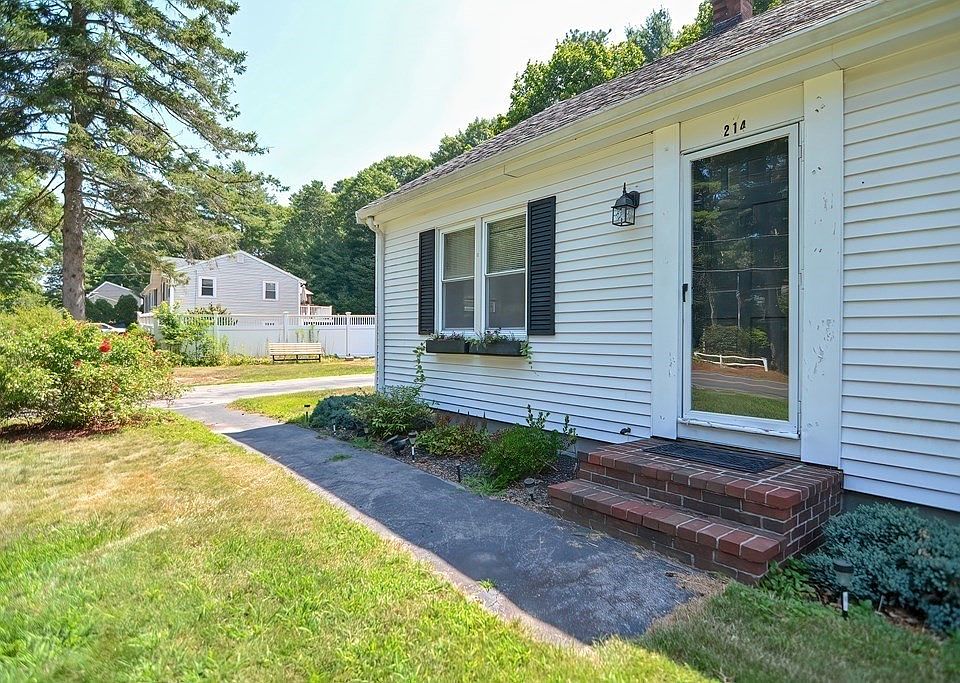 214 Carver Rd, Plymouth, MA 02360 Zillow