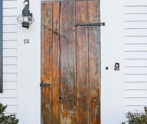 3rd image of 72 Pleasant St