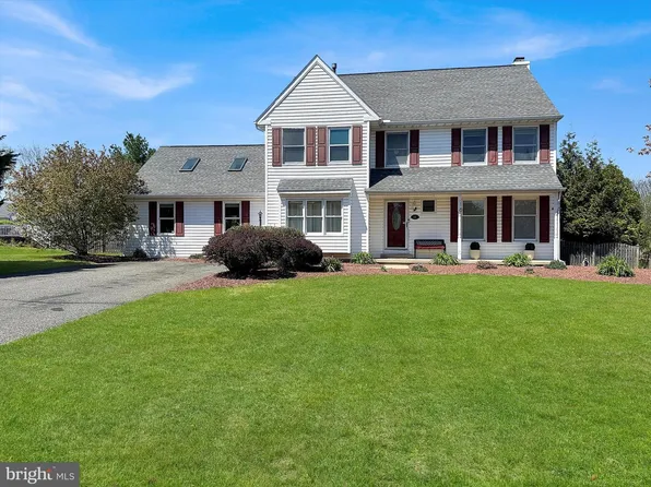 115 Golf Dr, Gilbertsville, PA 19525