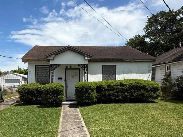 1005 Ridgelake Dr, Metairie, LA 70001