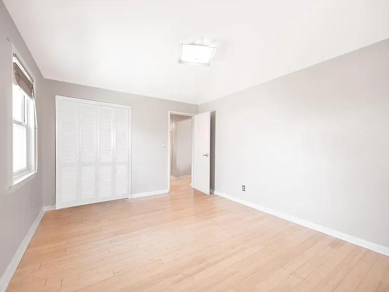 211 Seaton Rd #3 — Photo 2