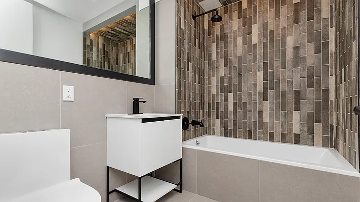 Rented by Nooklyn NYC LLC | media 34