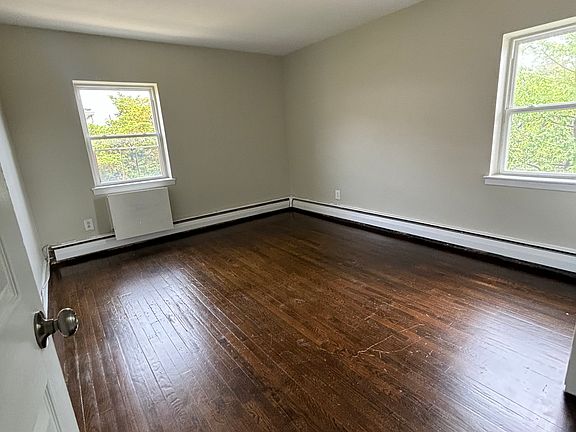 5th image of 105 Lincoln Ave #23C