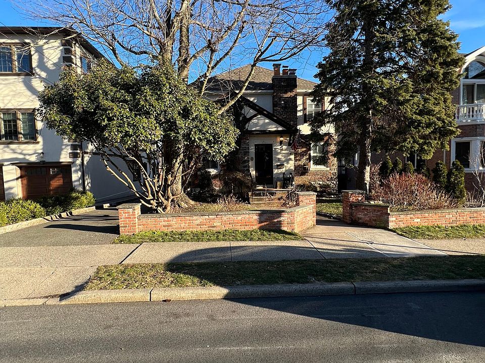 1st image of 384 Adolphus Ave