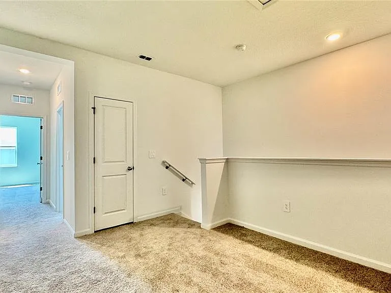 319 Sol Vista Dr — Photo 16