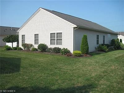 5th image of 137 Carriage Ct