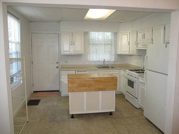 2nd image of 133 E Prospect Ave Floor 1