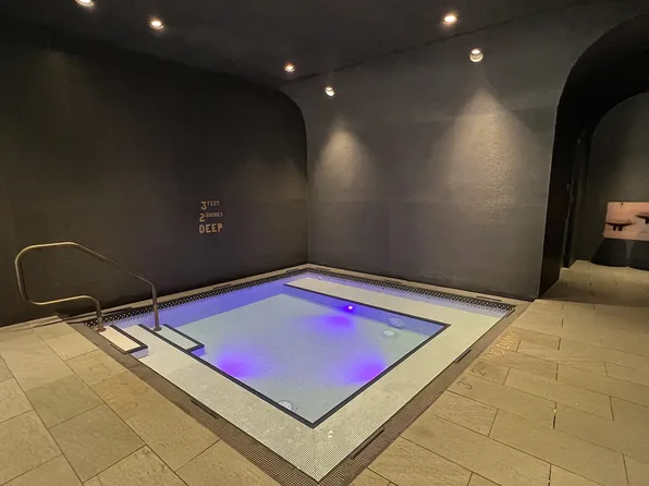 130 William Street image 9 of 17