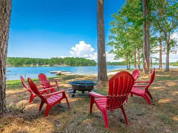 110 Fishers Point, Burkeville, TX 75932